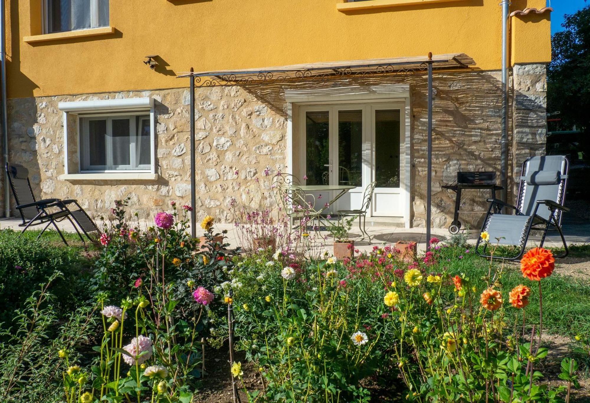 Gite De L'Ancienne Gare Buis-les-Baronnies Eksteriør billede